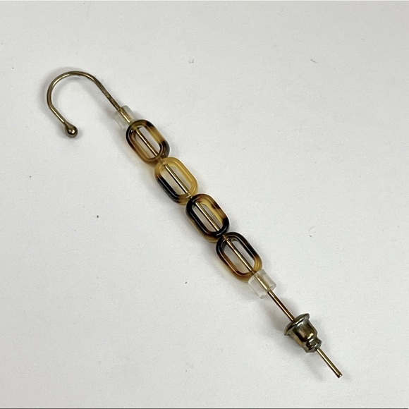 Lot of 5 Ear Cuffs Gold Tone in Color Earrings NWOT - Picture 4 of 11